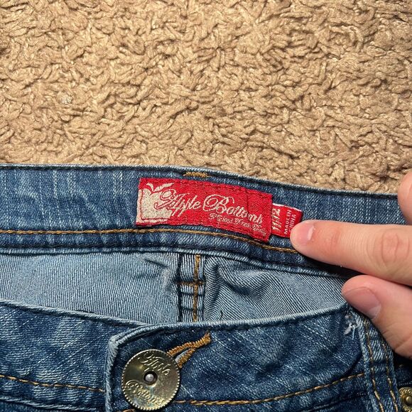 Y2K Apple Bottom Jeans Womens Embroidered Size 11/12 - Picture 4 of 7